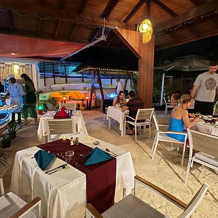 פלידהו Alimas Holiday Retreat Maldives מראה חיצוני תמונה