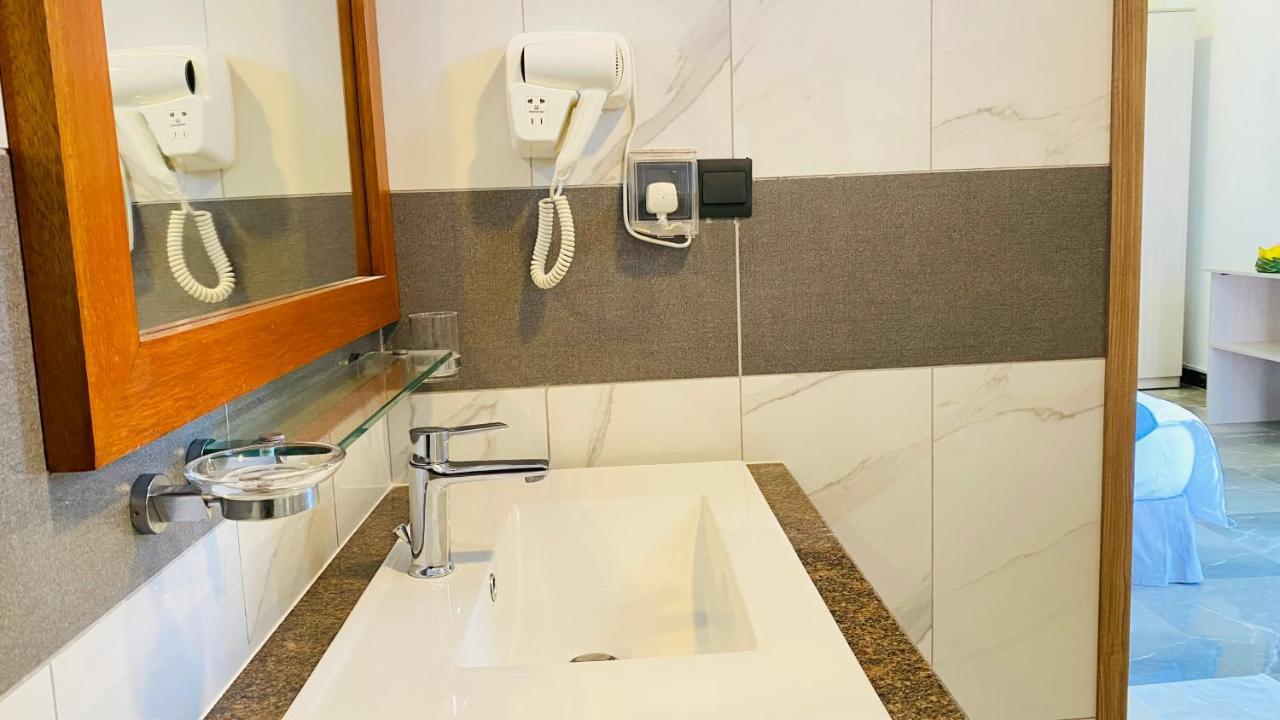 פלידהו Alimas Holiday Retreat Maldives מראה חיצוני תמונה