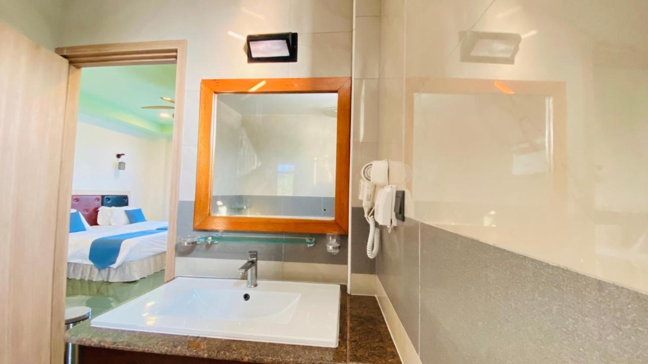 פלידהו Alimas Holiday Retreat Maldives מראה חיצוני תמונה
