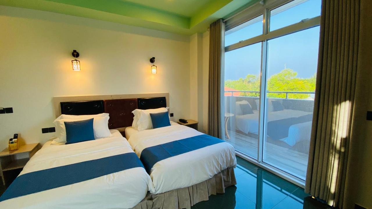 פלידהו Alimas Holiday Retreat Maldives מראה חיצוני תמונה