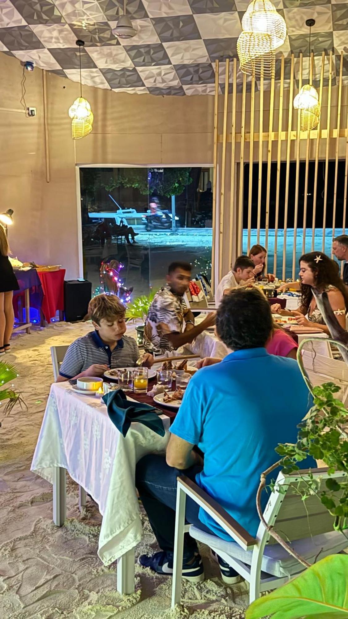 פלידהו Alimas Holiday Retreat Maldives מראה חיצוני תמונה
